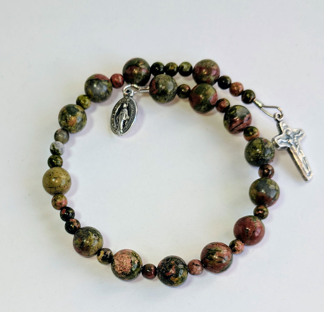 Peaceful Pastures Single Decade Rosary Bracelet Wrap with Unity Cross